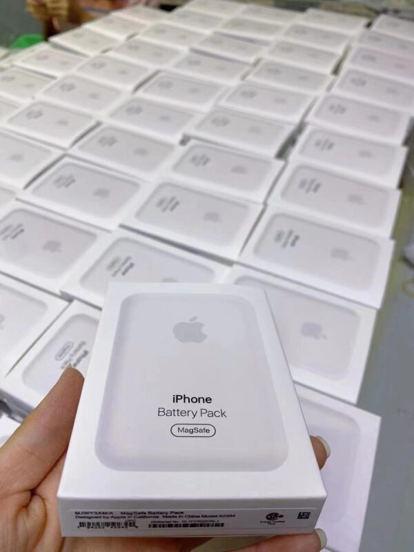 Apple MagSafe Battery Pack Wireless Power Bank Compatible with Iphone 12 to 16 series (White, Lithium-ion, for Mobile) - Image 7